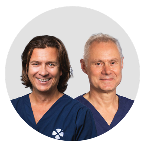 Two speakers smiling. Finn-Andre Hammer and Henrik Skjerven.