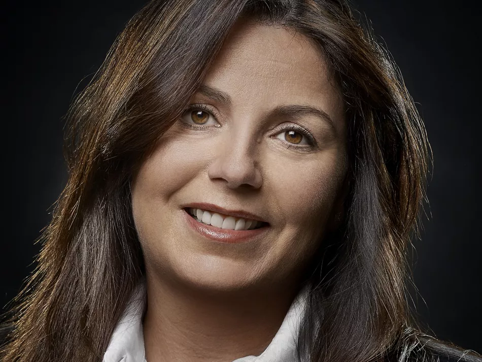 Dr Liat Moore | General Dentist