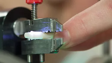 The high-performance, yittria-stabilized zirconia provides an even higher fatigue strength than grade 4 titanium implants.