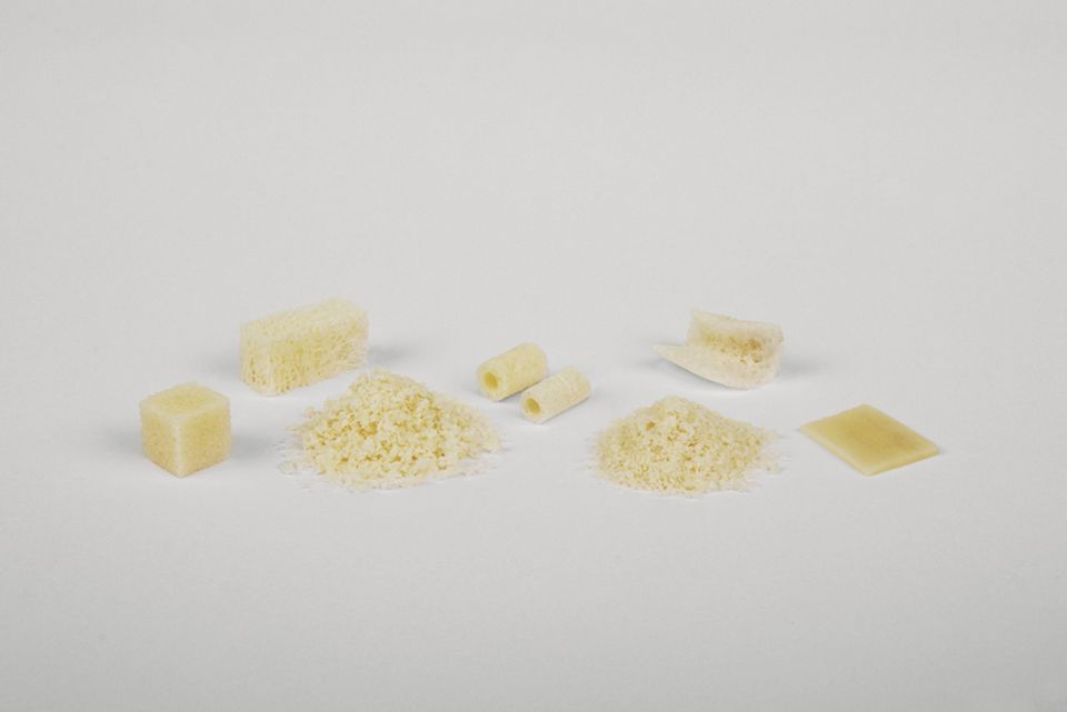 fig. 5: Allografts for dental application (maxgraft®, botiss biomaterials GmbH)